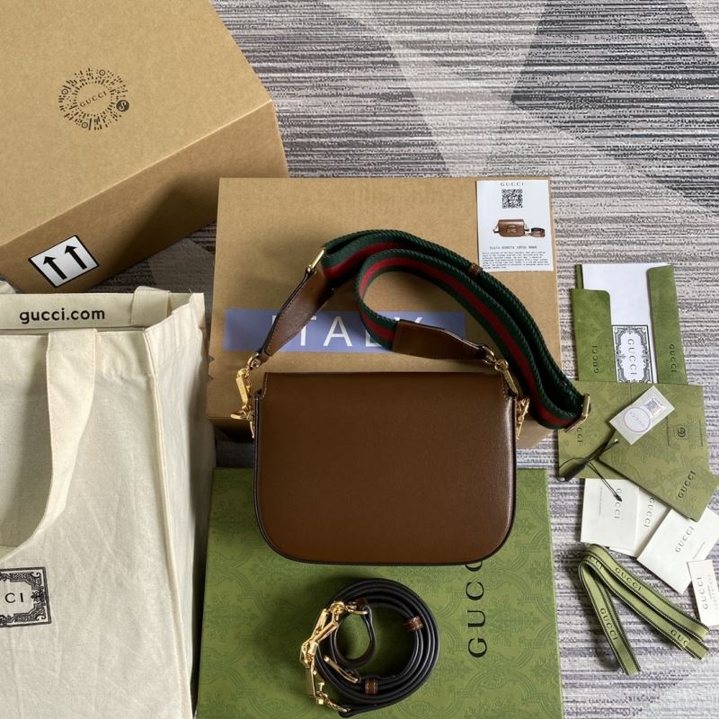 Gvc*1 horsebit bags